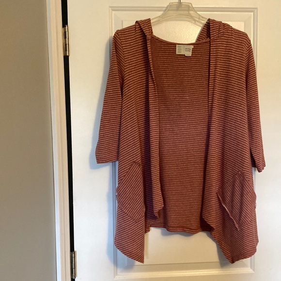 🛍️DONATED | Anthropologie | Dusty Pink Cream Striped Open Angled Cardigan - Picture 2 of 8
